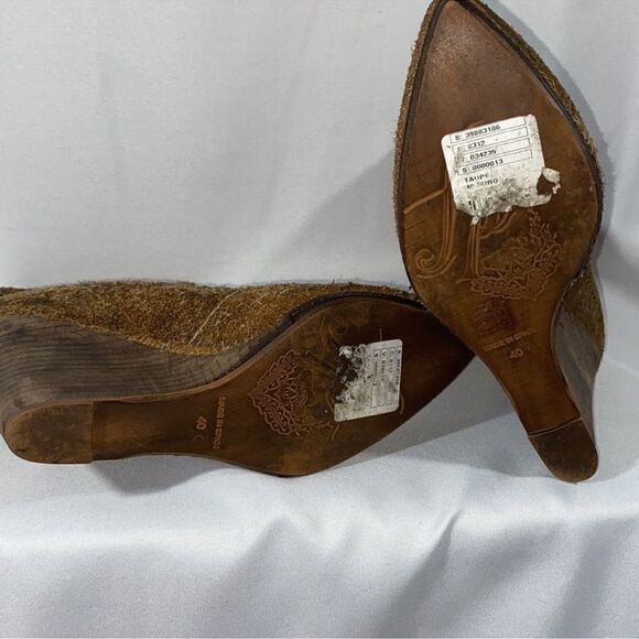 Free People Fuzzy Bombay Brown Suede Pointed Wedge Heel Ankle Booties DISTRESS - Picture 10 of 10